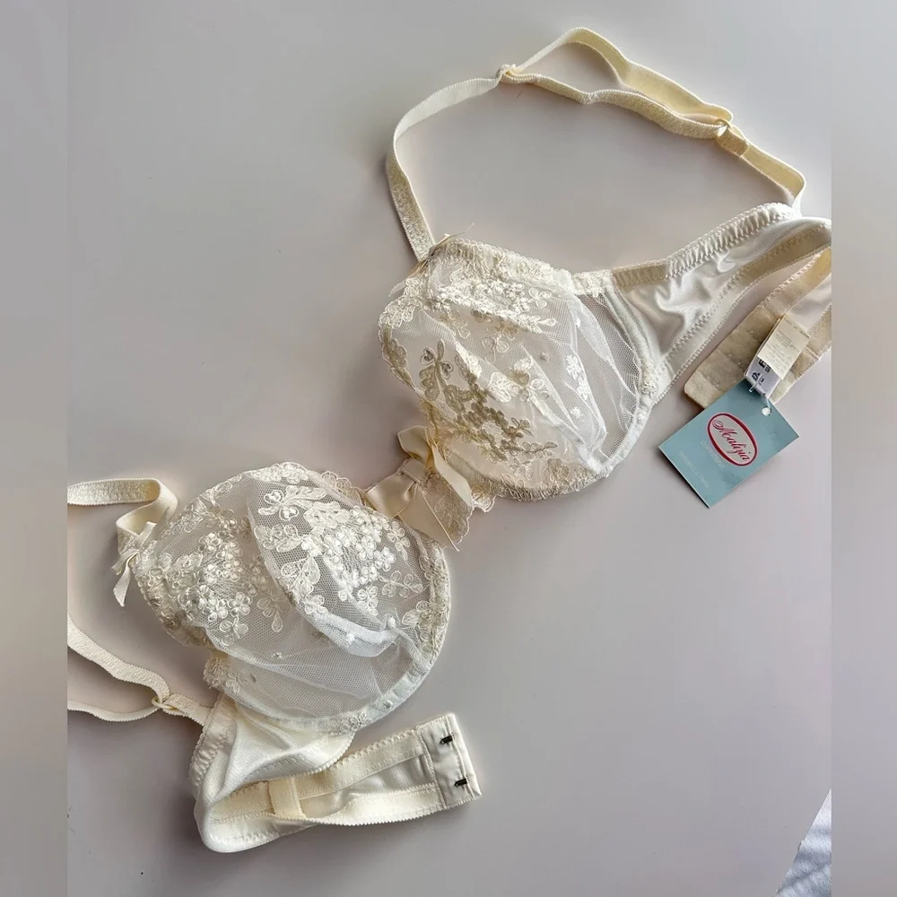 La Perla Vintage Elegant Cream bridal Lace Bra